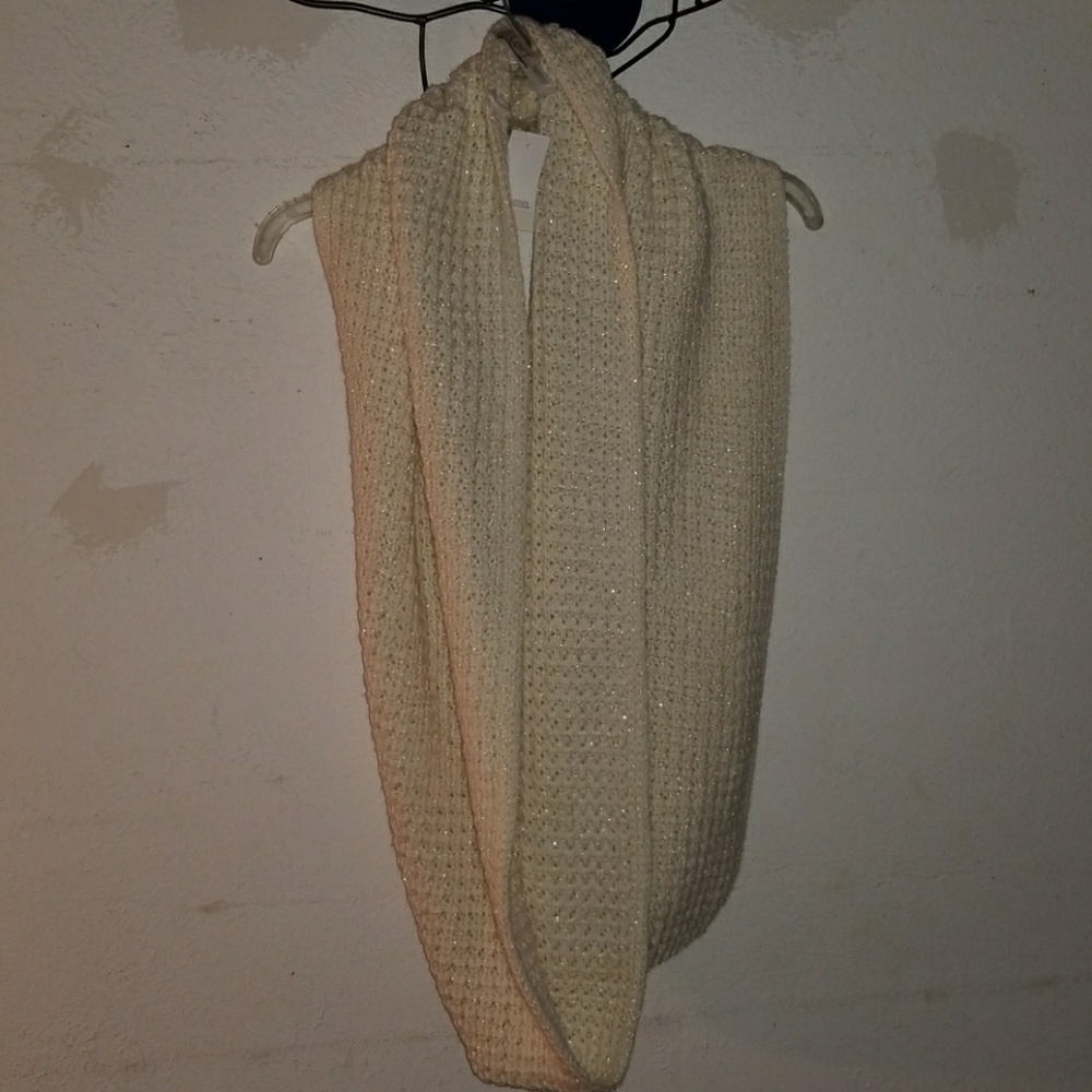 Loft Scarf